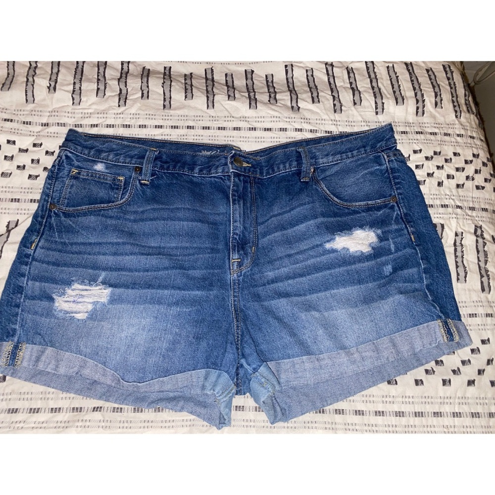 Mossimo Jean shorts, size 16